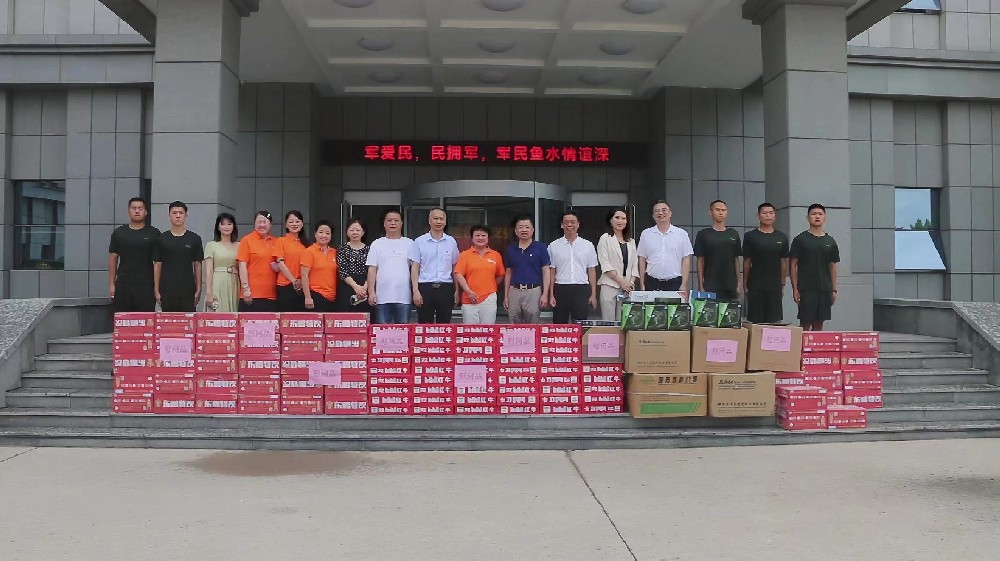 拥军慰问常态化  军民雨水情更深