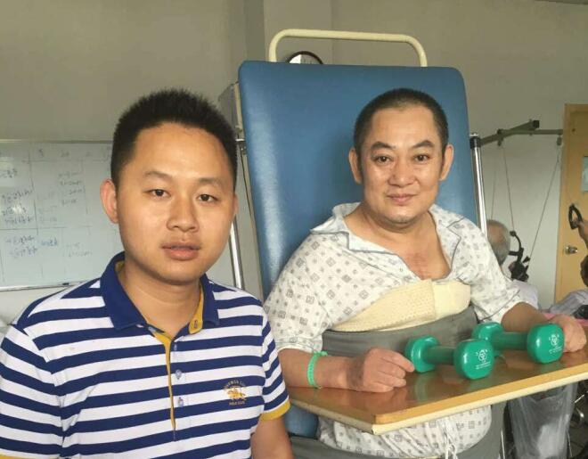 大爱无疆  回馈桑梓